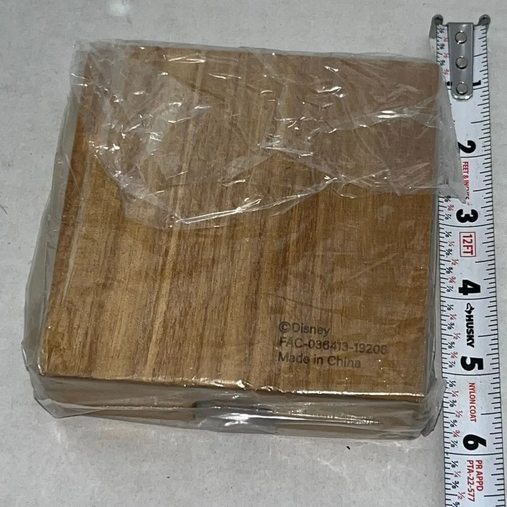 Set of 4 Walt Disney World Annual‎ Passholder Minnie Mouse Wooden Coaster